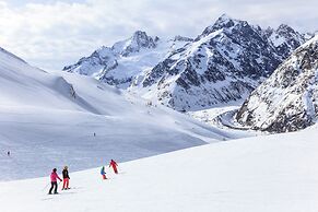 Graceful Apartment In Courmayeur