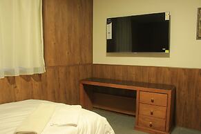 Azmal Hotel & Suites