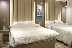 Azmal Hotel & Suites