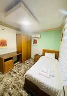 Azmal Hotel & Suites