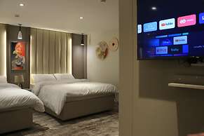 Azmal Hotel & Suites