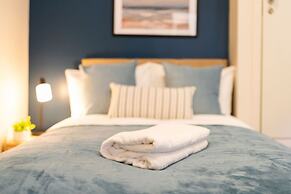 Clova Benmore Apartments