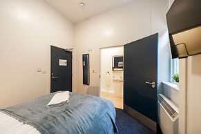 Clova Benmore Apartments