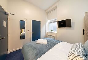 Clova Benmore Apartments