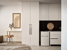 The Sall Suites Complex B - Sea Views