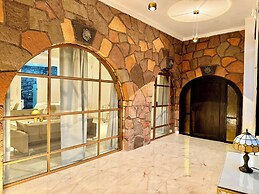 Mansionality Loftd
