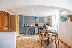 Charming Apartment Heart of Suquet