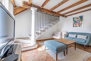 Charming Apartment Heart of Suquet