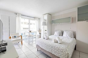 Charming Studio With Balcony & Pool -heart of Nice