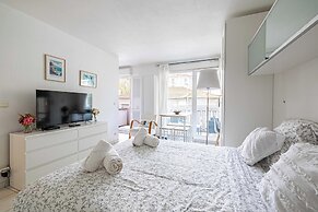 Charming Studio With Balcony & Pool -heart of Nice