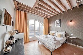 Apartment in Paris for 2 People