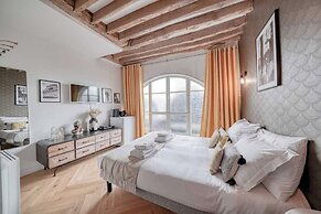 Apartment in Paris for 2 People