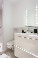 Love Room - 2P With Jacuzzi