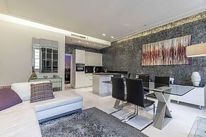 Large Renovated Studio - rue Hoche - Cannes Center