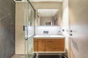 2 Room Apartment in Heart of Cannes+20m2 Terrace