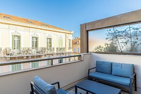 2 Room Apartment in Heart of Cannes+20m2 Terrace