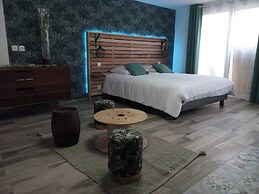 Modern Studio - 2P - Orly