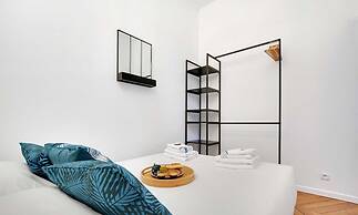 Beautiful Apartment - 1br/4p - Near Nation