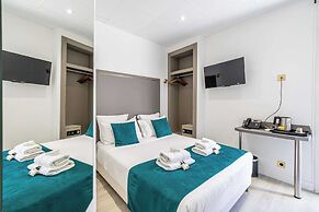 Hotel Avaton - Deluxe Balcony Bedroom - Cannes Palais