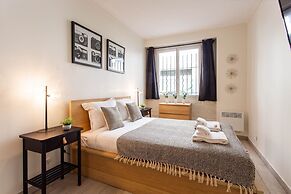 Magnificent Studio - 2P - Moulin Rouge