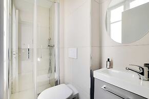 Serene Cocoon Near Montmartre