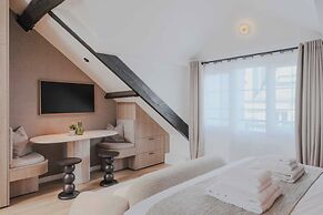 Charming and Intimate Apartment - 2br/3p - Louvre