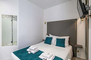 Hotel Avaton - Deluxe Bedroom Balcony - Cannes Palais