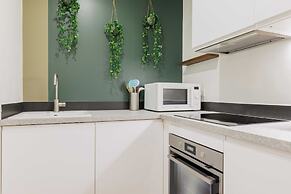 Authentic Studio - 2P - Eiffel Tower