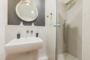 Authentic Studio - 2P - Eiffel Tower