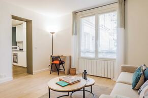 Authentic Studio - 2P - Eiffel Tower