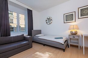 Kaya Zurich Wiedikon