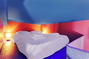 Cosy, Colourful Studio for 2 - Heart of 