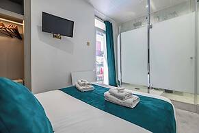 Hotel Avaton - Deluxe Balcony Bedroom - Cannes Palais