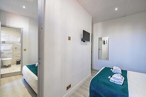 Hotel Avaton - Family Bedroom - Cannes Palais