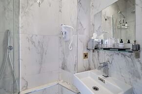 Hotel Avaton - Cozy Bedrooms - Cannes Palais