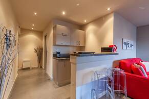 Apartment With Parking on Place de Morny