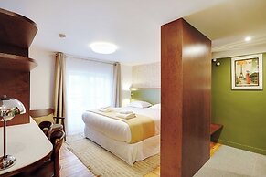 Intimate Studio - 2P - Folie-mericourt