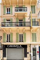 Hotel Avaton - Cosy Bedroom - Cannes Centre