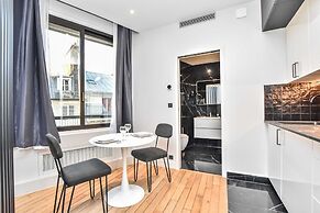 Chic Studio w/ Jacuzzi - 2P - Near Palais Garnier