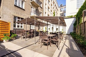 Noclegi Stadion Bed & Breakfast