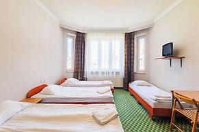 Noclegi Stadion Bed & Breakfast