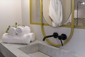 Castello Boutique Suites by the sea - Adults Only