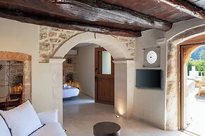 Moundros Luxury Villa & Spa