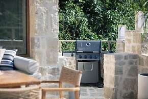 Moundros Luxury Villa & Spa