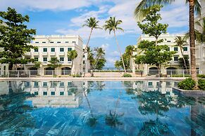 The Costis Homestay & Hotel