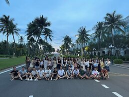 The Costis Homestay & Hotel