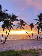 The Costis Homestay & Hotel