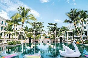 The Costis Homestay & Hotel