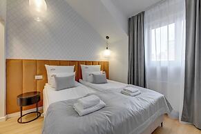 Waterlane Vintage Fitness & Gym by Downtown Apartments