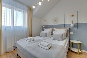 Waterlane Vintage Fitness & Gym by Downtown Apartments